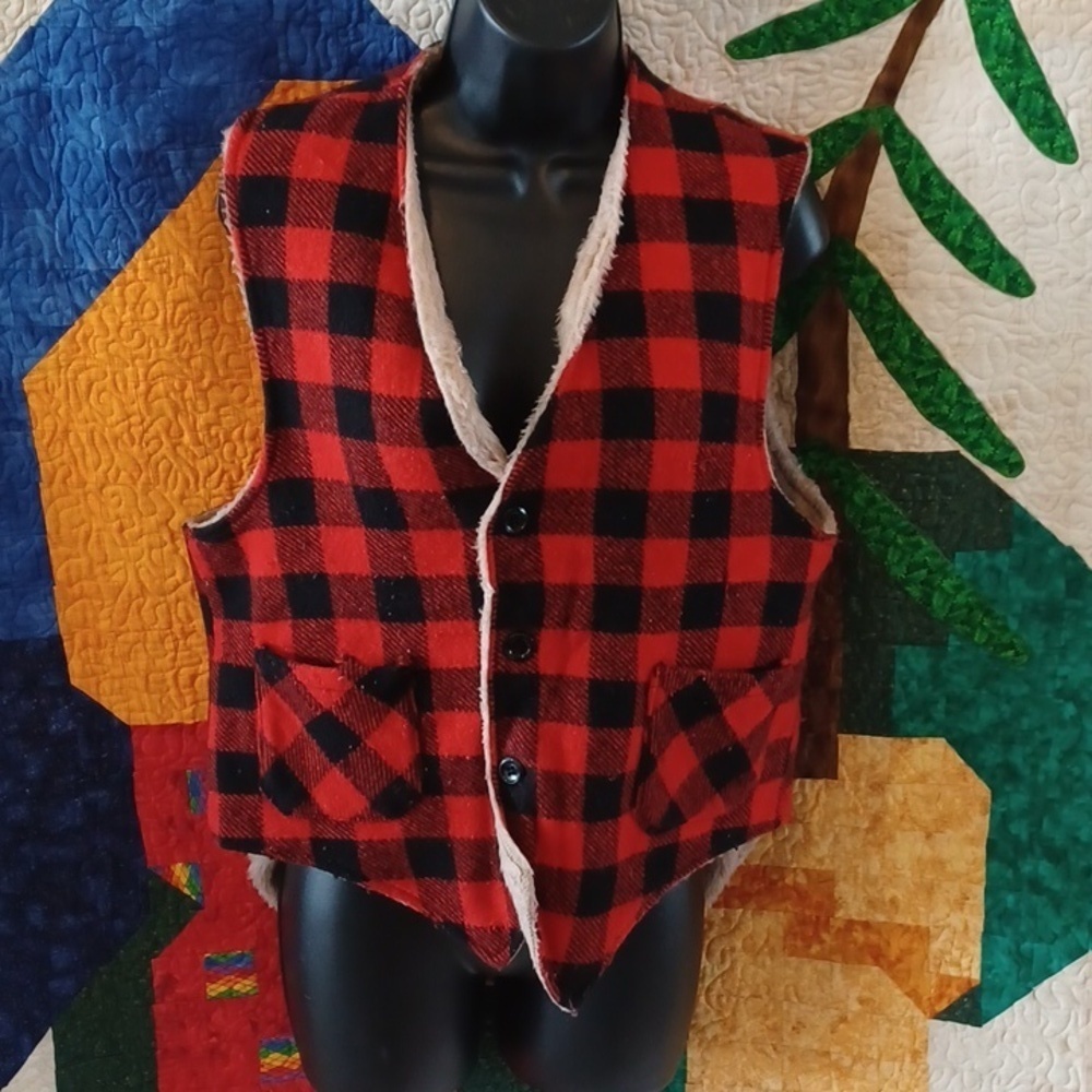 Melton vintage Buffalo plaid faux fur lined outdoor vest unisex women's sz L
